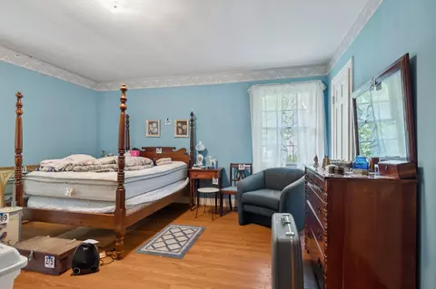 Bedroom - 1700 E Main St, Murfreesboro, TN 37130 photo 5 of 6