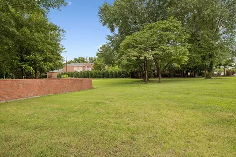 Exterior - 1700 E Main St, Murfreesboro, TN 37130 photo 5 of 10