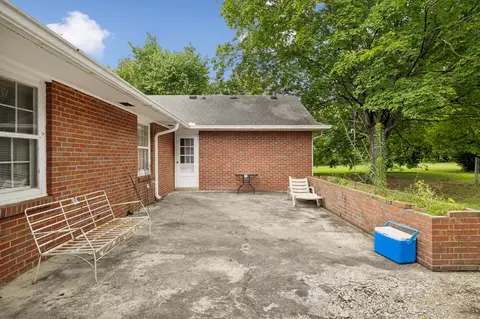 Exterior - 1700 E Main St, Murfreesboro, TN 37130 photo 7 of 10
