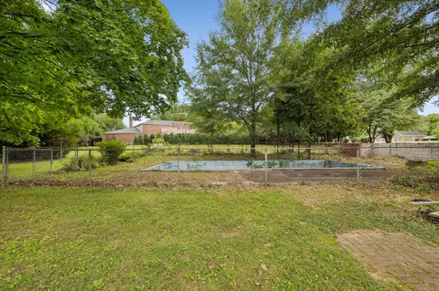Exterior - 1700 E Main St, Murfreesboro, TN 37130 photo 8 of 10