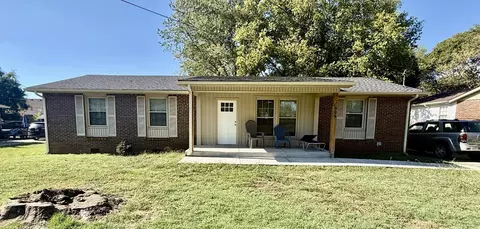 609 Shoma Dr, Shelbyville, TN 37160