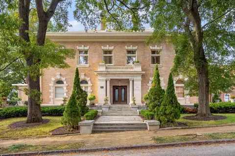 900 Vine St #9, Chattanooga, TN 37403