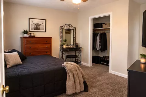 Bedroom - 537 Isbell Ln, Decherd, TN 37324 photo 4 of 7
