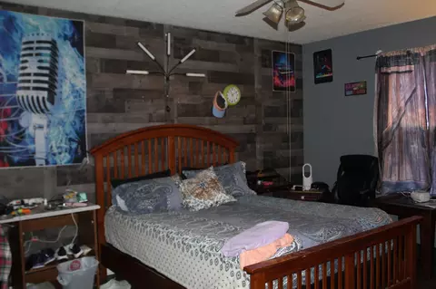 Bedroom - 537 Isbell Ln, Decherd, TN 37324 photo 1 of 7