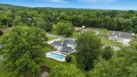 1043 Brad St NW, Cleveland, TN 37312