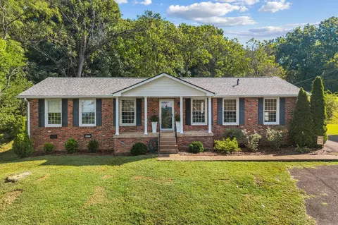 304 Cross Timbers Dr, Nashville, TN 37221