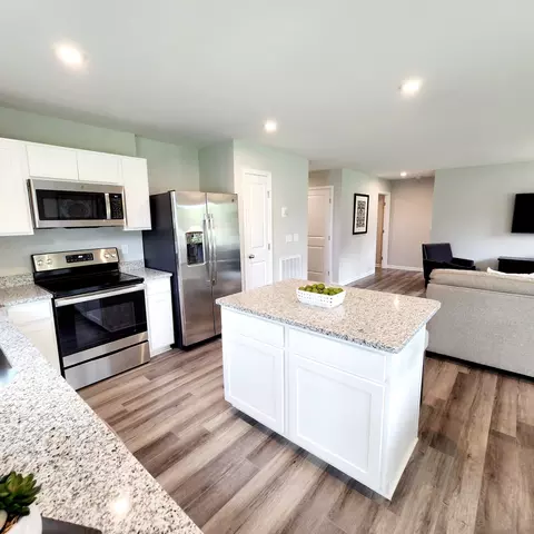 Kitchen - 1701 Quail Run Way, Spring Hill, TN 37174 photo 2 of 3