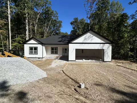 421 Lakeview St, Estill Springs, TN 37330