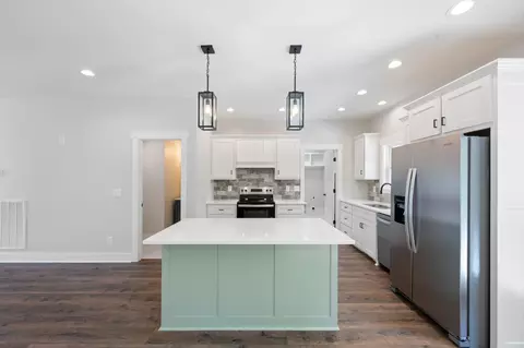 Kitchen - 4527 Corbin Sneed Rd, Springfield, TN 37172 photo 2 of 4