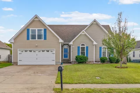 3637 Aurora Dr, Clarksville, TN 37040
