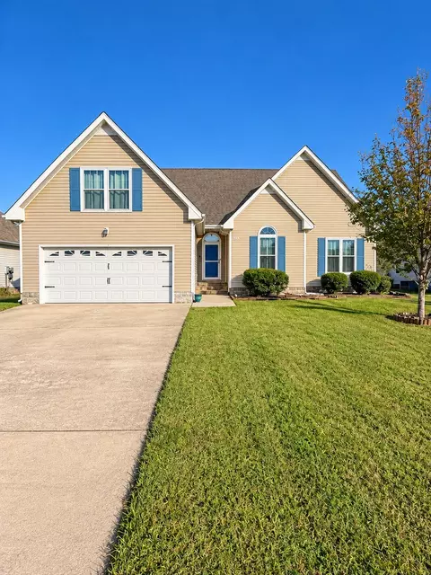 3637 Aurora Dr, Clarksville, TN 37040