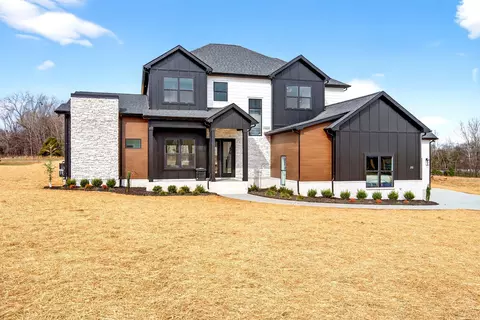Exterior - 5 Rustic Pnes, Dover, TN 37058 photo 3 of 10