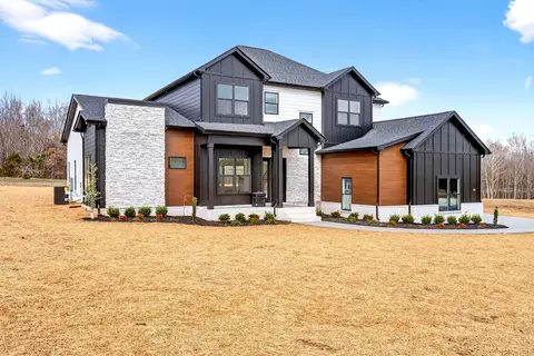 Exterior - 5 Rustic Pnes, Dover, TN 37058 photo 9 of 10