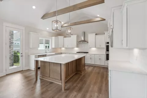 Kitchen - 7930 Pine St, Fairview, TN 37062 photo 1 of 6