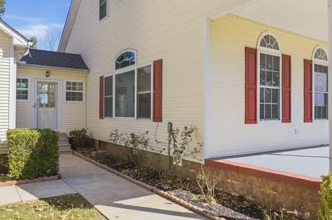 Exterior - 2131 Luray Rd, Huron, TN 38345 photo 12 of 13