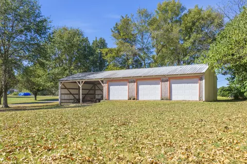 Exterior - 2131 Luray Rd, Huron, TN 38345 photo 6 of 13