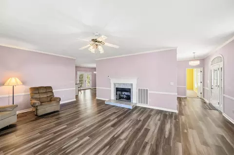 Living - 2131 Luray Rd, Huron, TN 38345 photo 2 of 4