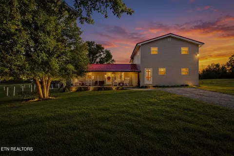 5889 Newton Rd, Crossville, TN 38572