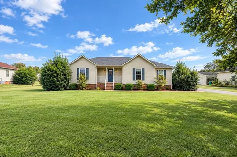 447 Old Hunters Point Pike N, Lebanon, TN 37087