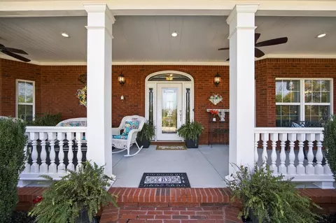 Exterior - 417 Twin Cedars Rd, Rock Spring, GA 30739 photo 7 of 15