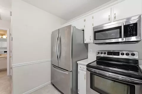 Kitchen - 867 E Northfield Blvd, Murfreesboro, TN 37130 photo 3 of 3