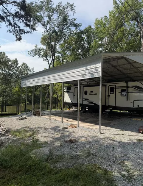 1072 Bobs Lake Ln, Bath Springs, TN 38311