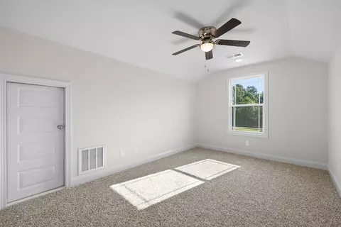 Bedroom - 1 Rustic Pnes, Dover, TN 37058 photo 4 of 5