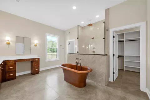 Bath - 39 Rustic Pnes, Dover, TN 37058 photo 7 of 11