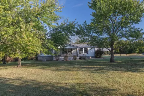 501 W George Durham Rd, Westmoreland, TN 37186