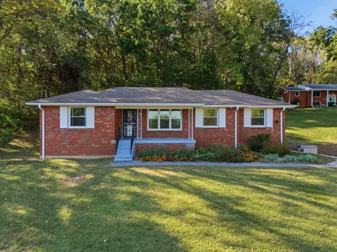 6201 Homeland Dr, Nashville, TN 37218