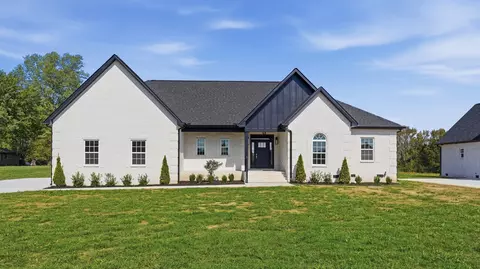 1302 Old Shelbyville Hwy, Tullahoma, TN 37388