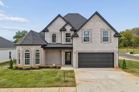 667 Woodrush Dr, Clarksville, TN 37040