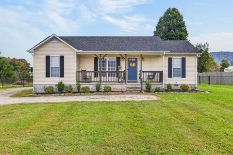 737 Green Valley Cir, Livingston, TN 38570