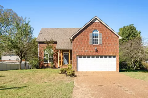 6139 Steve Scarlett Pl, La Vergne, TN 37086