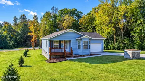 3337 Buttermilk Rd, Lenoir City, TN 37771