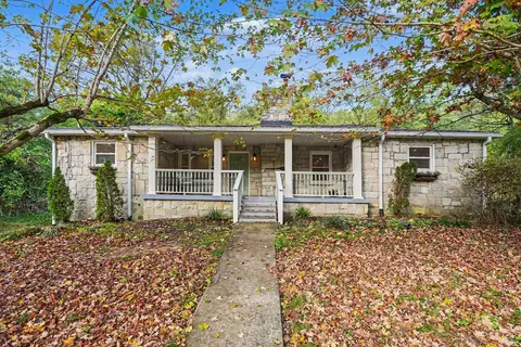 1217 Hitt Ln, Goodlettsville, TN 37072