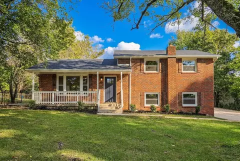 310 Rue Le Mans Dr, Clarksville, TN 37042
