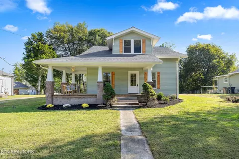 2622 Woodrow Dr, Knoxville, TN 37918