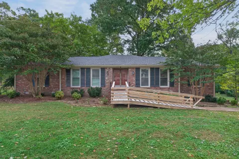 1275 Flatt Cir, Cookeville, TN 38501