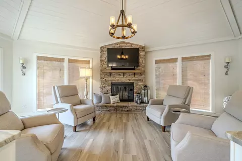 Living - 89 Edgewood Ln, Iuka, MS 38852 photo 4 of 5