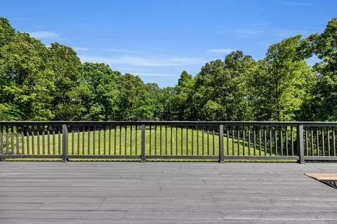 Exterior - 2993 Hobbitshire Dr, Centerville, TN 37033 photo 10 of 21