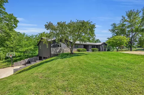 Exterior - 2993 Hobbitshire Dr, Centerville, TN 37033 photo 6 of 21