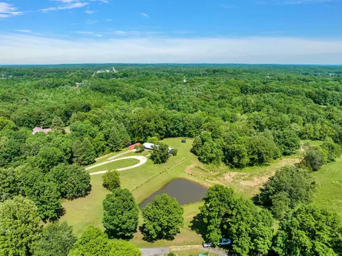 View/Area - 2993 Hobbitshire Dr, Centerville, TN 37033 photo 3 of 13