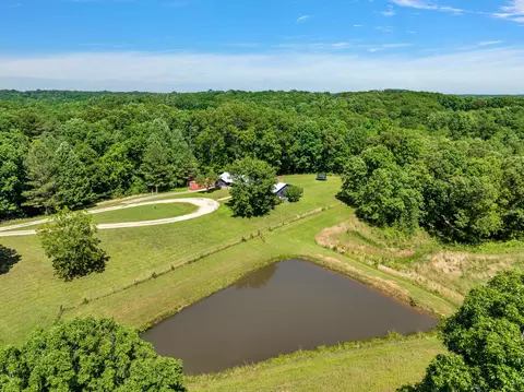 View/Area - 2993 Hobbitshire Dr, Centerville, TN 37033 photo 5 of 13