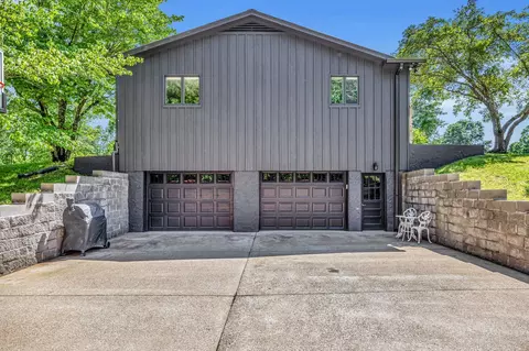 Exterior - 2993 Hobbitshire Dr, Centerville, TN 37033 photo 11 of 21