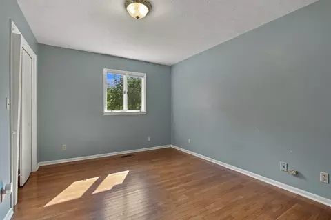 Bedroom - 2993 Hobbitshire Dr, Centerville, TN 37033 photo 9 of 9