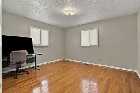 Bedroom - 2993 Hobbitshire Dr, Centerville, TN 37033 photo 7 of 9