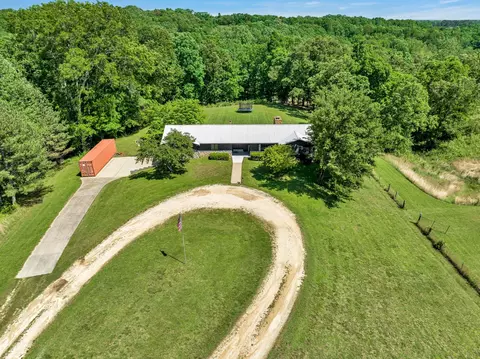 View/Area - 2993 Hobbitshire Dr, Centerville, TN 37033 photo 2 of 13