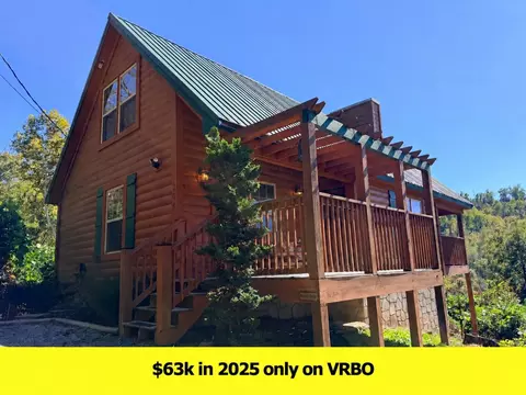 306 Circle Dr N, Gatlinburg, TN 37738
