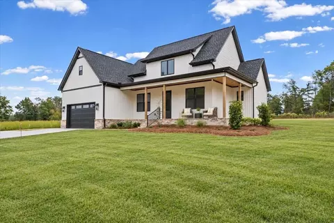 198 Lightfoot Ln, Estill Springs, TN 37330